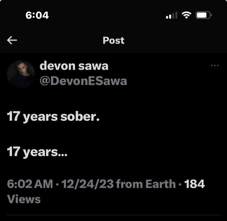 Devon Sawa Instagram -