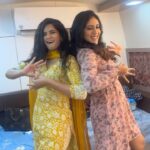 Dhanya Balakrishna Instagram - I don’t want this trend to end 🤩😀 .. 2 happy feet bored in our caravan looking for our Jhumkas #jhumka #jhumkaswag . With my lovely and kind co actor @poojareddyboraofficial