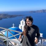 Dhanya Balakrishna Instagram - greeku veerudu na raakumarudu kallalone inka unaadu 😜😀😄😍😊 #santorini