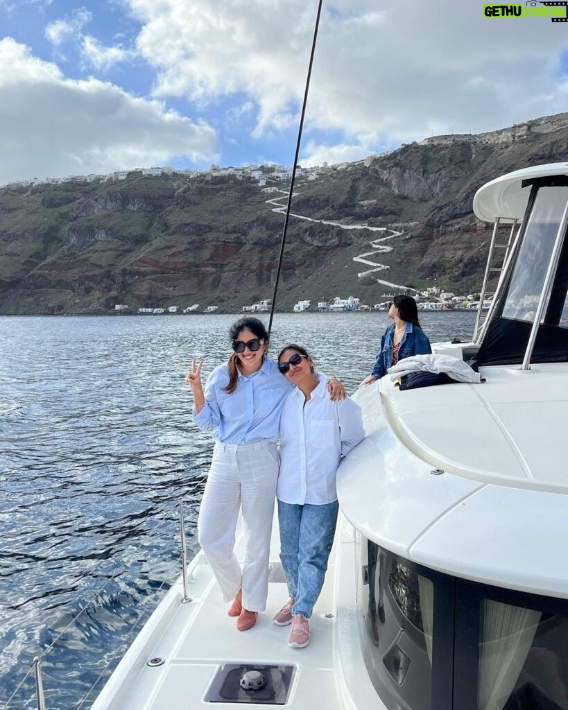 Dhanya Balakrishna Instagram - #santorini #caldera #yacht