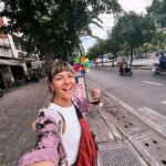 Diana Nicolau Instagram - Ho Chi Min selfie stick mode: ON! 😎 🦞 💙 E uma propagandazinha no fim para limpar o palato 😏 Ho Chi Minh City, Vietnam