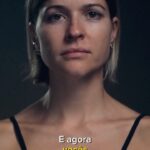 Diana Nicolau Instagram - ESTREIA 5 de Outubro ➡️ mais datas e bilhetes no link da bio em @desconfortavel_um_monologo Neste monólogo instigante, mergulhamos profundamente na desconcertante realidade do processo de crescimento. Somos convidados a explorar as metamorfoses que ocorrem quando nos sentimos pressionados pelo ritmo vertiginoso das mudanças e do consequente desconforto à nossa volta. Equipa artística: Texto, Criação, Encenação e Interpretação 𝗗𝗶𝗮𝗻𝗮 𝗡𝗶𝗰𝗼𝗹𝗮𝘂 Assistência e apoio à criação 𝗜𝗻𝗲̂𝘀 𝗙𝗲𝗿𝗿𝗲𝗶𝗿𝗮 𝗦𝗶𝗹𝘃𝗮 Desenho de som e música 𝗔𝗻𝗱𝗿𝗲́ 𝗱𝗲 𝗔𝗹𝗺𝗲𝗶𝗱𝗮 Desenho de luz 𝗥𝘂𝗶 𝗕𝗿𝗮𝗴𝗮 Cenografia e Direcção Arte 𝗖𝘂𝗰𝗮 Figurinos 𝗝𝗼𝘀𝗲́ 𝗔𝗻𝘁𝗼́𝗻𝗶𝗼 𝗧𝗲𝗻𝗲𝗻𝘁𝗲 Tecido Vertical 𝗠. 𝗠𝗮𝘁𝗶𝗮𝘀 Movimento 𝗜𝗻𝗲̂𝘀 𝗔𝗳𝗳𝗹𝗮𝗹𝗼 Direcção Técnica e Operação Audiovisual 𝗗𝗮𝗻𝗶𝗲𝗹 𝗡𝗶𝗰𝗼𝗹𝗮𝘂 𝗙𝗲𝗿𝗻𝗮𝗻𝗱𝗲𝘀 Vídeo 𝗝𝗼𝗿𝗴𝗲 𝗔𝗹𝗯𝘂𝗾𝘂𝗲𝗿𝗾𝘂𝗲 Comunicação 𝗔𝗻𝗮 𝗡𝗶𝗰𝗼𝗹𝗮𝘂 Fotografia 𝗥𝗮𝗾𝘂𝗲𝗹 𝗣𝗲𝗹𝗹𝗶𝗰𝗮𝗻𝗼 Apoios: Fundação GDA, Viartis, KIA Portugal Teaser ideia e realização: @jorge_albuquerque_