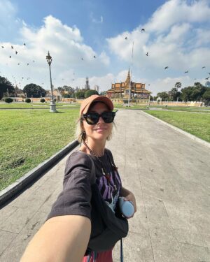 Diana Nicolau Instagram - Selfie dump 🤳 

(Saving the best for last) 😎

#cambodia #backpacker #solotraveller