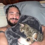 Diego Sanchez Instagram - Having a cat and a dog that love each other is a by product of a very loving owner #facts Albuquerque, New Mexico