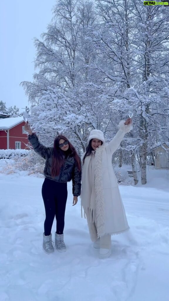 Dimpi Sanghvi Instagram - PoV: You’re in Winter Wonderland with your bestie ⛄️❄️ • #WinterWonderland #lapland #finland Rovaniemi, Lapland, Finland