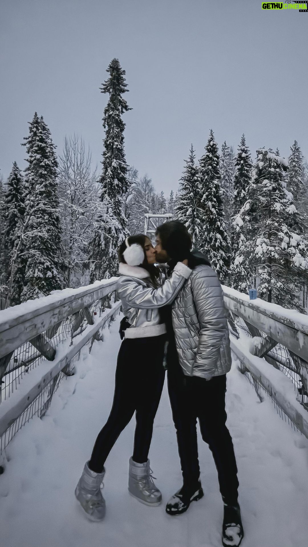 Dimpi Sanghvi Instagram - Our Christmas wish came true ❄️🤍⛄️ Had the most magical Christmas at Santa Claus Village, you must definitely visit this place in 2024 #finland #dimpitraveldiaries #iamshashhtravels #Lapland #ArcticCircle #Magical #VisitFinland #Snow #NorthernLights #travelreels #santaclausevillage #santa #christmas2023 #dimpisanghvi #LuxuryTravelBloggers #LuxuryLifestyle #IndianTravelBloggers #roveniemi #mumbaitravelinfluencers Rovaniemi, Finland