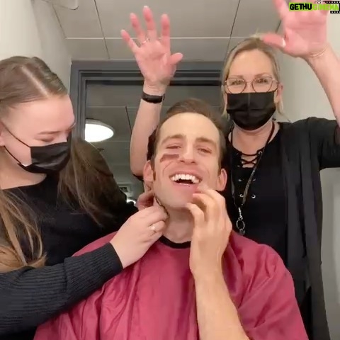 Dino Fetscher Instagram - I’m so grateful to my amazingly talented makeup team at the @nationaltheatre who were such an important part of telling this profoundly important story. There’s no one else I’d rather be covered in silicone lesions by. Here’s a time lapse of Felix’s transformation we did for every show. The video is with @whamwithleah and Nat, also big thank you to @sbean85 who was in the crew, but isn’t in the video! ♥️♥️♥️ #thenormalheart