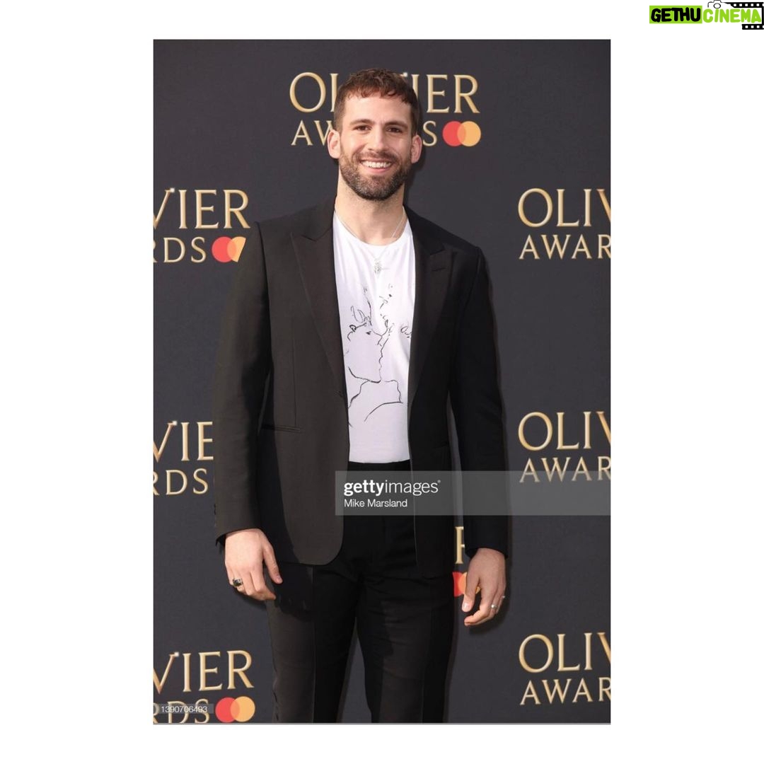 Dino Fetscher Instagram - @olivierawards green carpet @dunhill @hermes @jacktaylorlovatt @drippedgoods Styling @johnarmour Grooming @charlotteyeomansmakeup Tailoring @catherinegracebradley Publicist @epilogueagency Royal Albert Hall