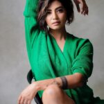 Disha Madan Instagram - Why does January still feel like December? 🙈 #sweaterweather Can’t choose between colour & bw so here’s the whole bunch ✨💚