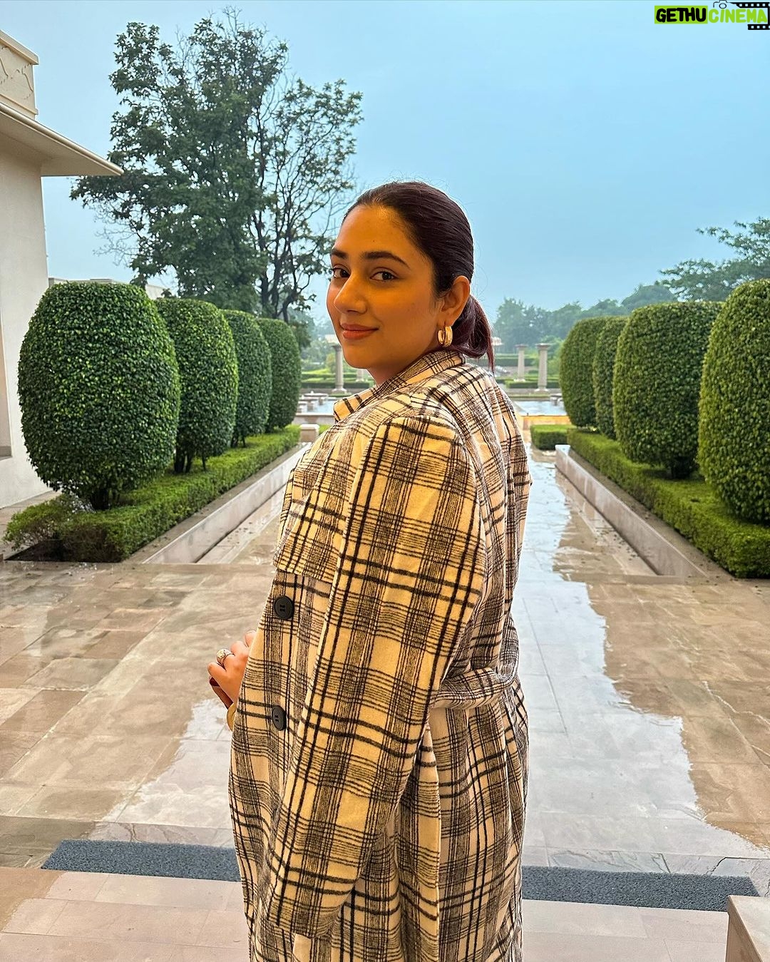 Disha Parmar Instagram - #HisClicks♥️🥰 #NoFilter The Oberoi Sukhvilas