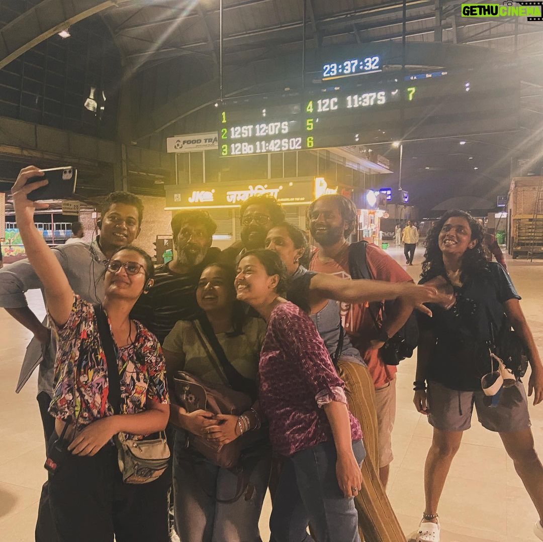 Divya Prabha Instagram - “This year, I had the opportunity to work with a bunch of talented people.I am grateful and proud to be a part of this wonderful film that’s in progress ✨ALL WE IMAGINE AS LIGHT✨ I will forever be thankful to you dear PAYAL 💜(PAYAL KAPADIA writer ,Film maker ) for having immense trust in me . #payalkapadia Thank you soo much to each and everyone who is a part of this beautifull project , especially #ranabirdas (cinematographer) @chalkandcheesefilms @zicdrop @neilofer @petitchaos_ @thomas.hakim @bensilvestre @pranavraj23 @robinjoy_pkd @sanimastudent @seasonxv @nainabee @sauntering.soul @iamashishberma_ @see____.____saw @_swagmare_ @prabhatigharat @maximabasu @shrushti_sudhakar @akhila8914 @ab0li_m @romilmodi22 🫰🏾and it’s a privilage to have a co actors like all of you @kantari_kanmani @chhaya.kadam.75 @hridhuharoon @azeesnedumangad @lovleenmisra This will undoubtedly be one of the most valuable lessons and experiences in my acting career . I’m soooo excited and waiting for its release in 2024!” ~’ ALL WE IMAGINE AS LIGHT’ is Indo-French co-production , PAYAL KAPADIAS FEATURE FILM ! PRBHA CHECHII I love you ( @kantari_kanmani ) Mausi and Shiyas miss you (@chhaya.kadam.75 @hridhuharoon ) PAYAL @zicdrop , & @thomas.hakim @pranavraj23 LETS WORK TOGETHER AGAIN PLEASEEEEE ✨ Have a wonderfulfull super cool Newyear dears .. By yours loving ANU 💜 I love you all ! Let’s have fun next year 🤌🏾 Mumbai - मुंबई