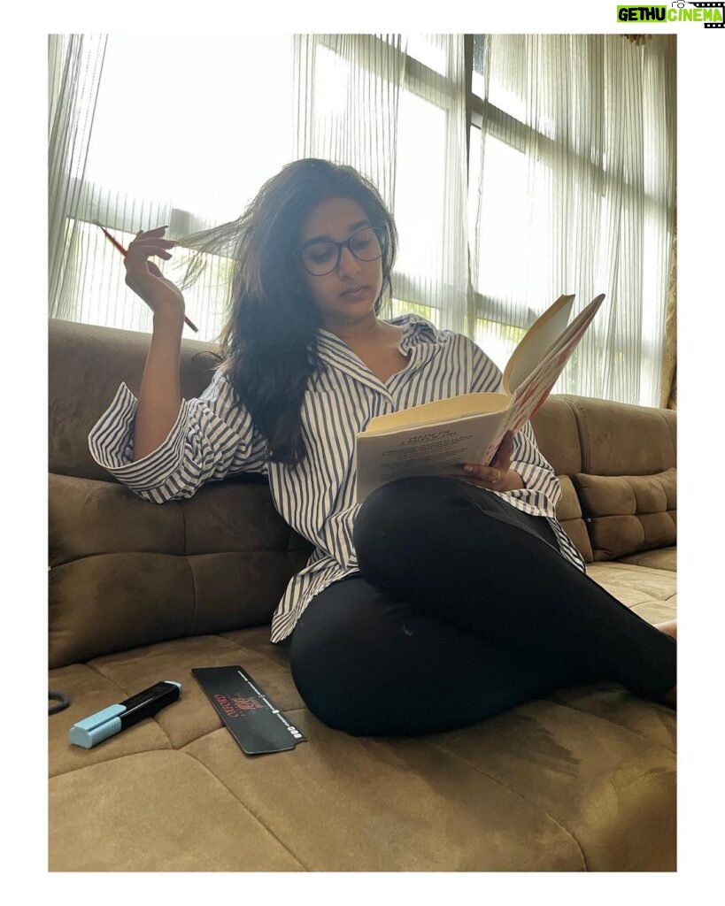 Divyadisha Mohanty Instagram - At my best comfort zone ✌️✌️
