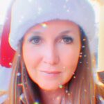 Dixie Carter-Salinas Instagram - Merry, Merry Christmas everyone. Wishing you lots of love, peace and joy on this day. #christmas #family #joy