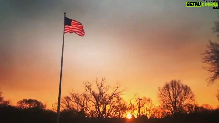 Dixie Carter-Salinas Instagram - The Price of Freedom is NOT Free. Never has been. Thanks to every veteran who EVER served our country. Thanks to your families for their sacrifices. Thanks to my husband @sergtrifecta for recording this song. We are free because others sacrifice for our freedom. We need to think about that a lot more every day. #veteransday #unitedwestand 🇺🇸
