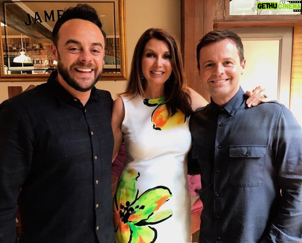 Dixie Carter-Salinas Instagram - YES.....Declan Donnelly is my cousin! It’s not a wrestling storyline. Dec’s fabulous. Ant too. Been hard keeping this secret. Catch the finale of #AntAndDecDNAJourney on @ITV TONIGHT at 9 pm. @antanddec @bgt @impactwrestling #family #cousinlove Ireland (country)