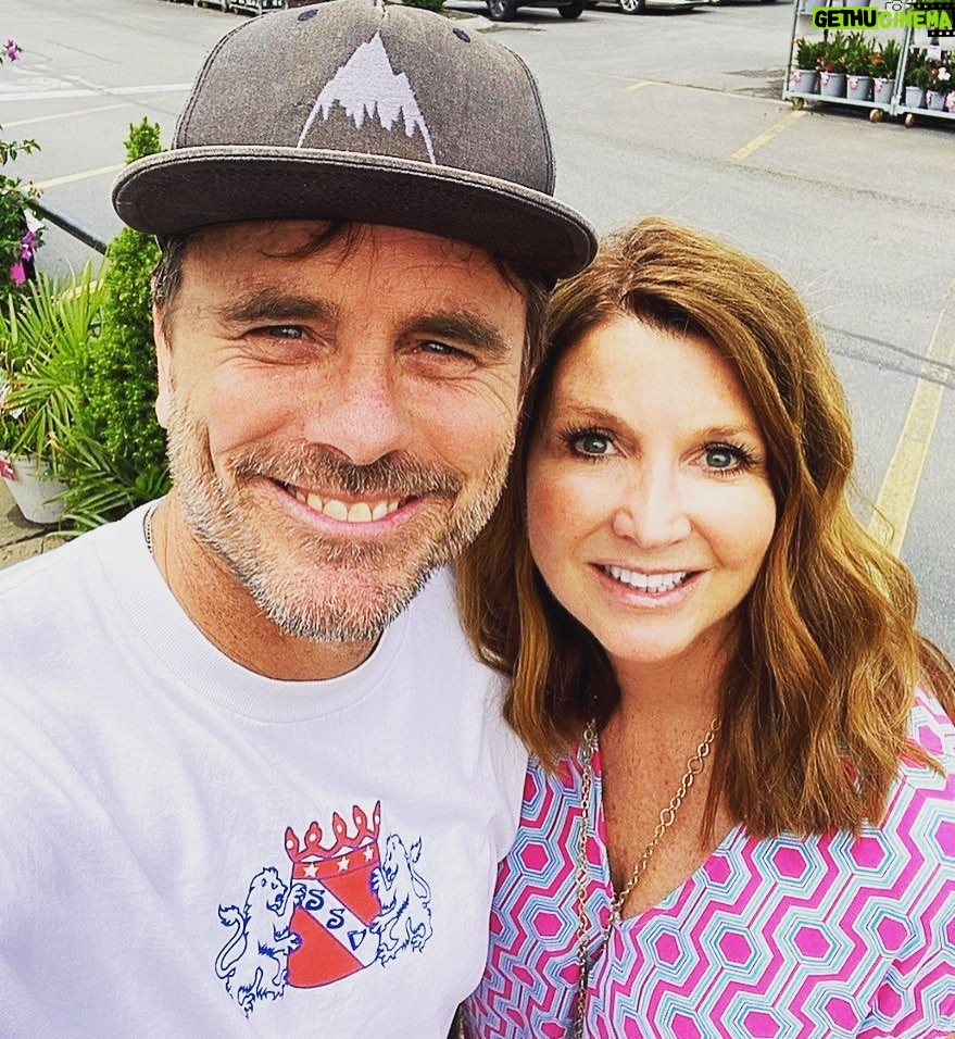 Dixie Carter-Salinas Instagram - Got to see the amazingly talented friend, Chip Esten, of my amazingly talented friend, Mark Collie. Can’t wait to watch you guys play together next time in Nashvegas. Nashville, Tennessee