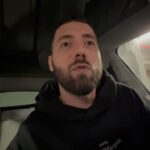 Dmitriy Romanov Instagram – Опровержение теории о том что талантливый человек талантлив во всем.
Хорошо что это в закрытой машине в не в клубе )
Или – чем заняться в тесле пока идёт зарядка) Avenida da Liberdade