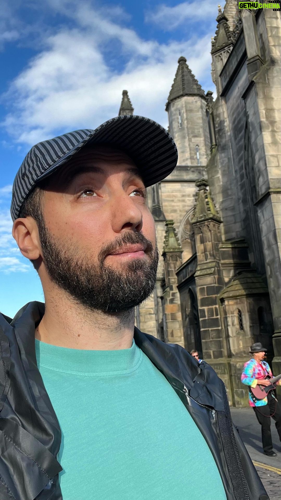 Dmitriy Romanov Instagram - From Edinburgh with laugh!