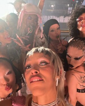 Doja Cat Instagram - 🎀