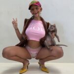 Doja Cat Instagram - 🧢 @_4_f_s_b_ 🦷 @gabbyelanjewelry