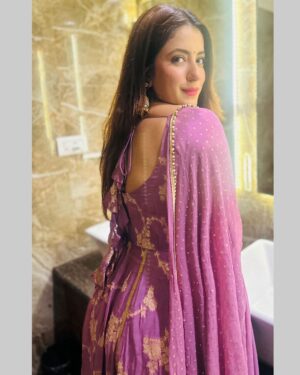 Dolly Chawla Instagram - 💟