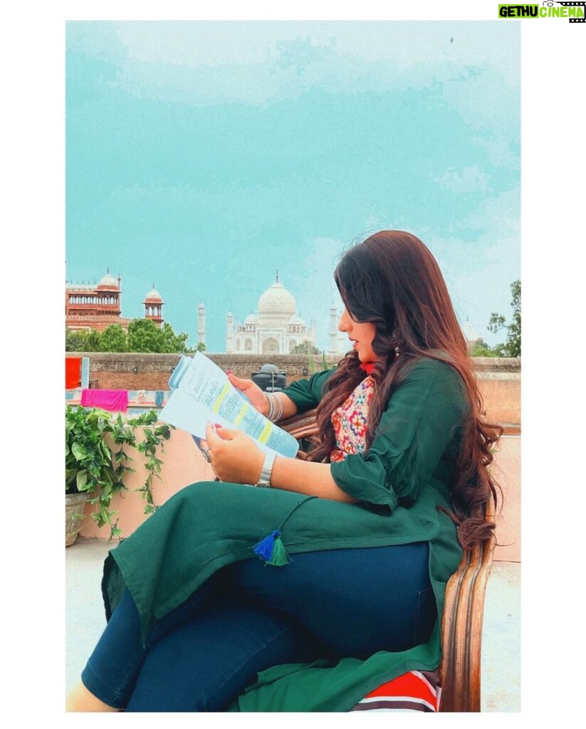 Dolly Chawla Instagram - #tajmahal Taj Mahal