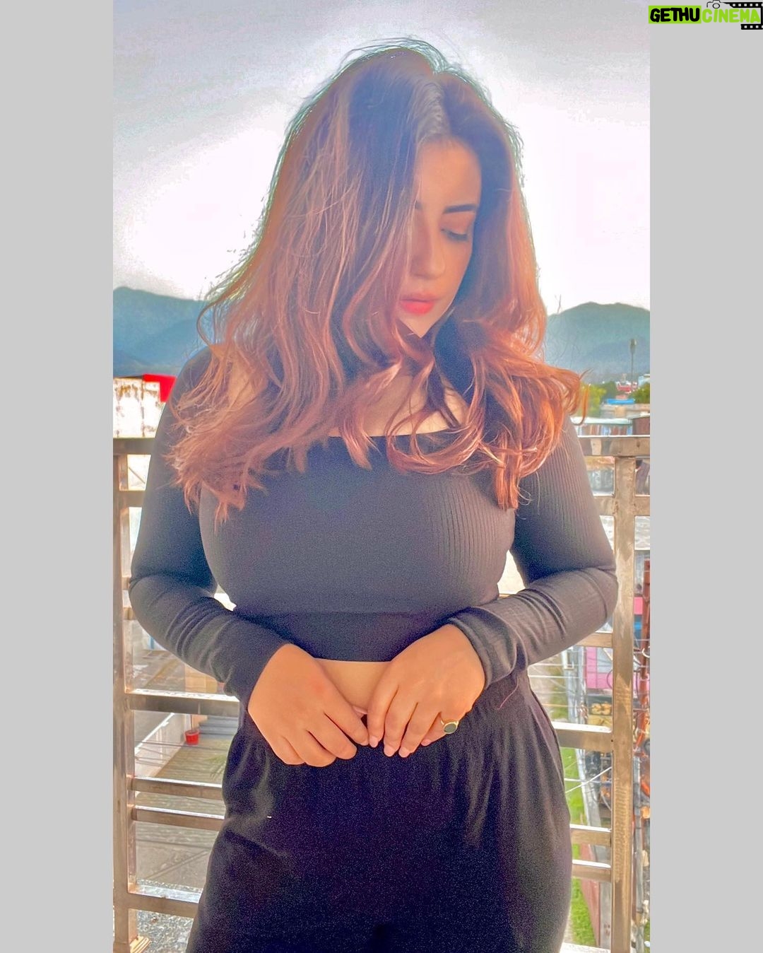 Dolly Chawla Instagram - #goodvibes Kotdwar, Uttrakhand