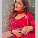 Dolly Chawla Instagram - दिल्ली की धूप…☀️ #sunkissed #vibes #delhidiaries #bts #indianwear #beyou ❤️ Delhi, India
