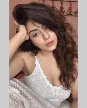 Dolly Chawla Instagram - #happydussehra 2023 💫💫