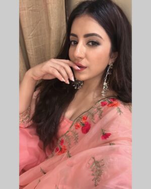 Dolly Chawla Instagram - 💫
