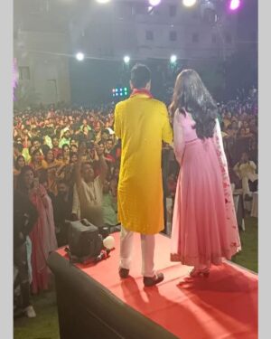 Dolly Chawla Instagram - About last night ✨✨
Patna ❤️you were amazing 
Thank you for your love 
@radiomirchipatna 
@tamanna_events_official 
@mirchibangla983