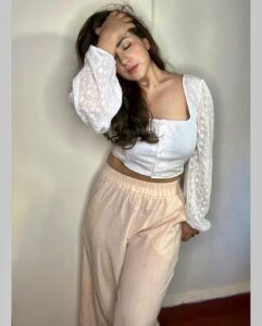 Dolly Chawla Instagram - 🤍