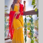 Dolly Chawla Instagram - Walllaa yeh mausam ❤️❤️💛💛 Styled by @stylebysugandhasood