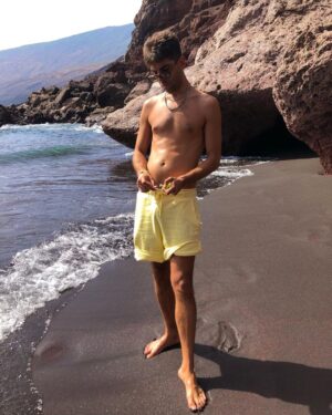 Don Patricio Instagram - Es muy triste que sepa de ti por las fotos☀️