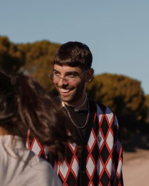 Don Patricio Instagram - Sacamos música nueva esta semana? 👀💯
.
#situvasyyovengo 📸 @criscostela
👕👖 @xxlcomunicacion @fredperryspain