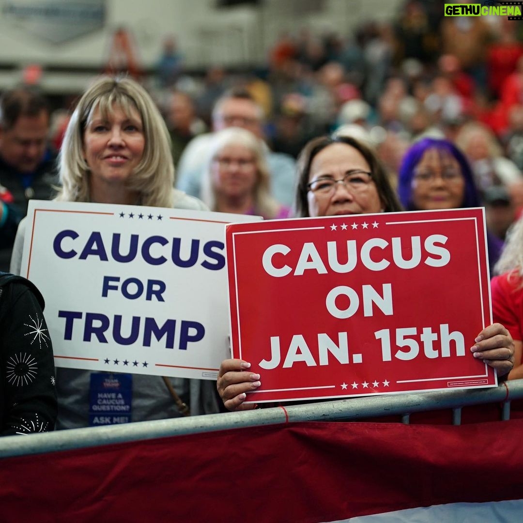 Donald Trump Instagram - THANK YOU—CEDAR RAPIDS, IOWA! Together, WE are going to Make America Great Again! Cedar Rapids, Iowa