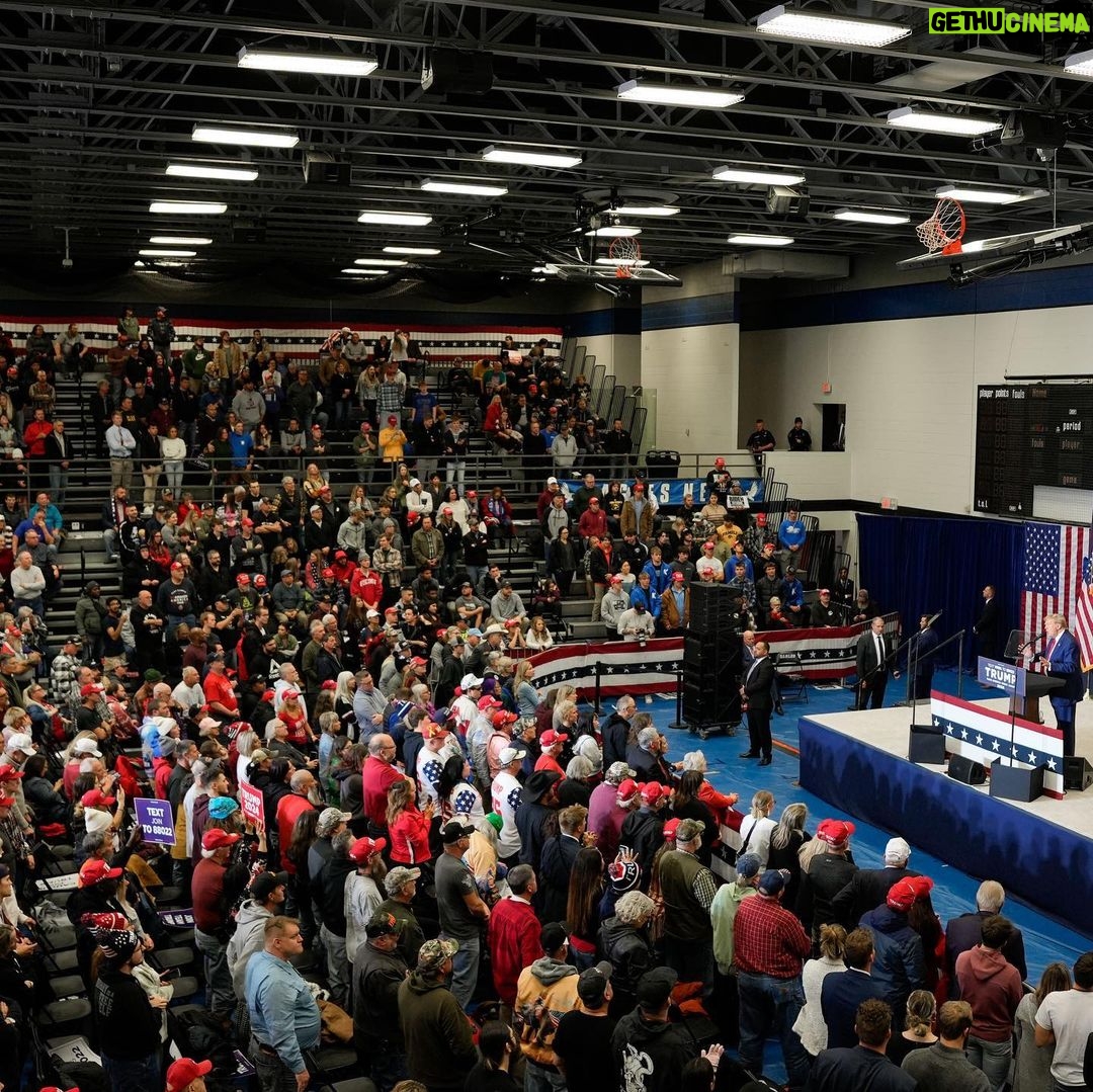 Donald Trump Instagram - THANK YOU—CEDAR RAPIDS, IOWA! Together, WE are going to Make America Great Again! Cedar Rapids, Iowa