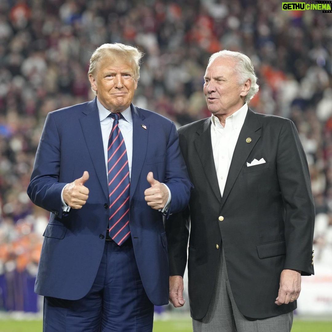 Donald Trump Instagram - THANK YOU, SOUTH CAROLINA! Williams-Brice Stadium