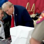 Donald Trump Instagram - It was my Great Honor to serve Thanksgiving meals to law enforcement and troops who will be stationed at the Southern Border during the Thanksgiving holiday this week. On behalf of all Americans, THANK YOU for your service and dedication🇺🇸 Edinburg, Texas