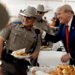 Donald Trump Instagram - It was my Great Honor to serve Thanksgiving meals to law enforcement and troops who will be stationed at the Southern Border during the Thanksgiving holiday this week. On behalf of all Americans, THANK YOU for your service and dedication🇺🇸 Edinburg, Texas
