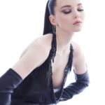 Dove Cameron Instagram - merci @givenchy 🎻💌🔪