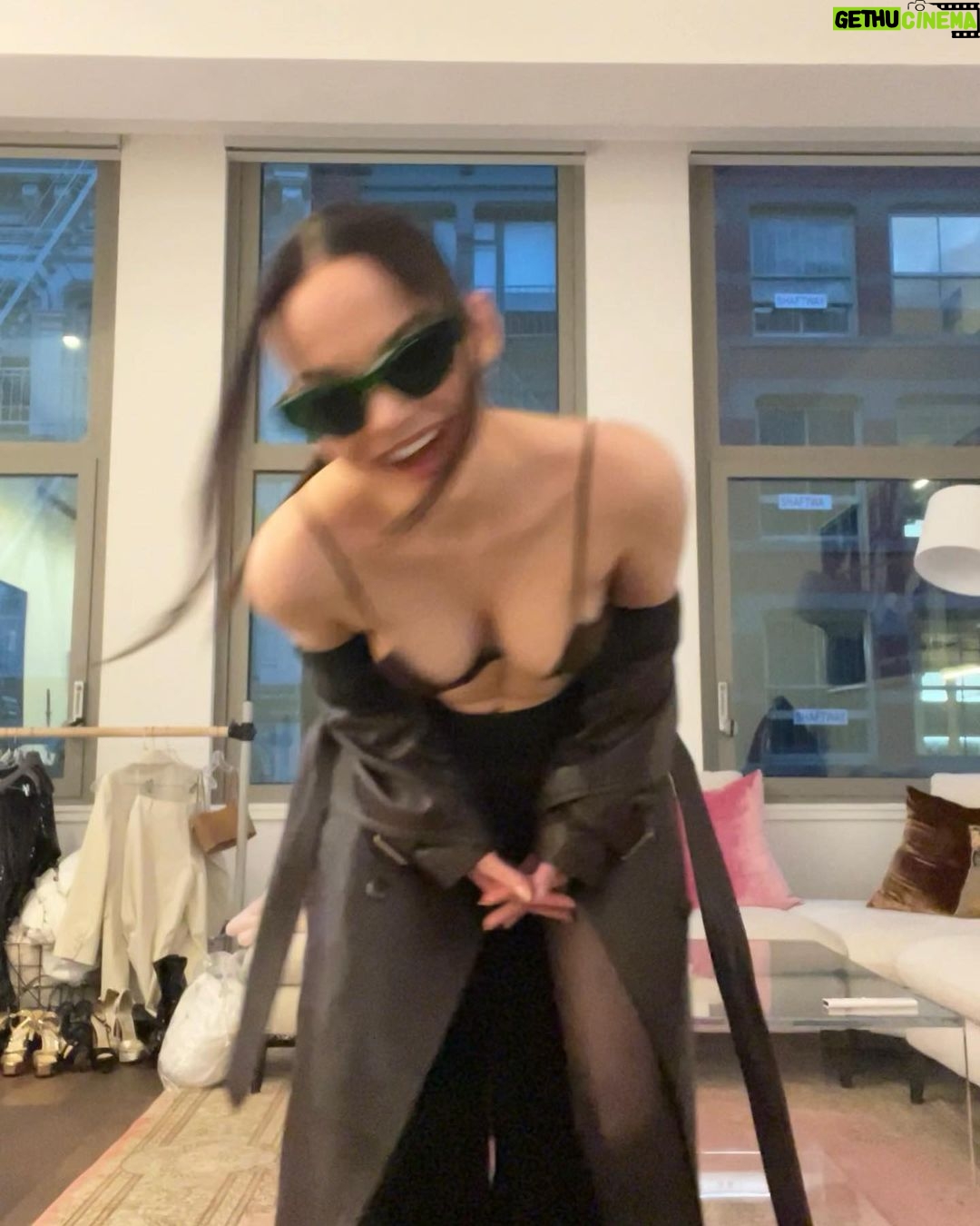 Dove Cameron Instagram - early mornings/late nights in @coach 🧸