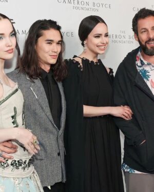Dove Cameron Instagram - 🕊️ family 🕊️
@thecameronboyce @thecameronboycefoundation