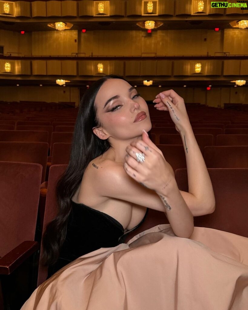 Dove Cameron Instagram - such an honor to perform at the @kennedycenter last night in tribute to my dear friend & living icon @reneeflemingmusic !!! renée i love you more than there are words to express. we are all lucky to live in your light 🩰✨