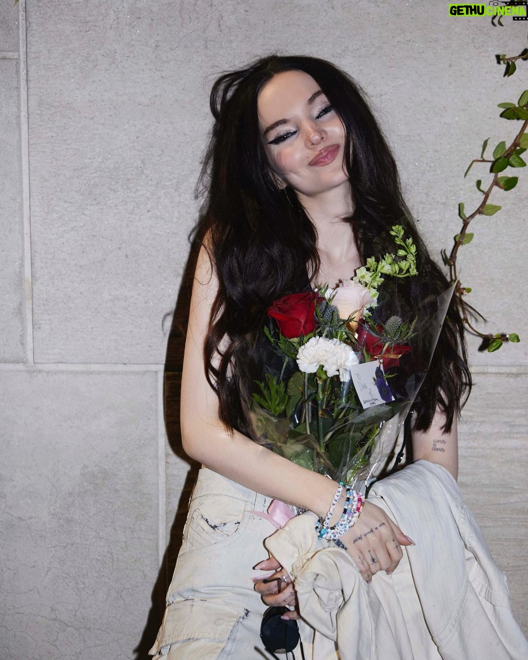 Dove Cameron Instagram - LA 🫶🏻🫶🏻🫶🏻 hearing you sing the unreleased will never not be crazy to me