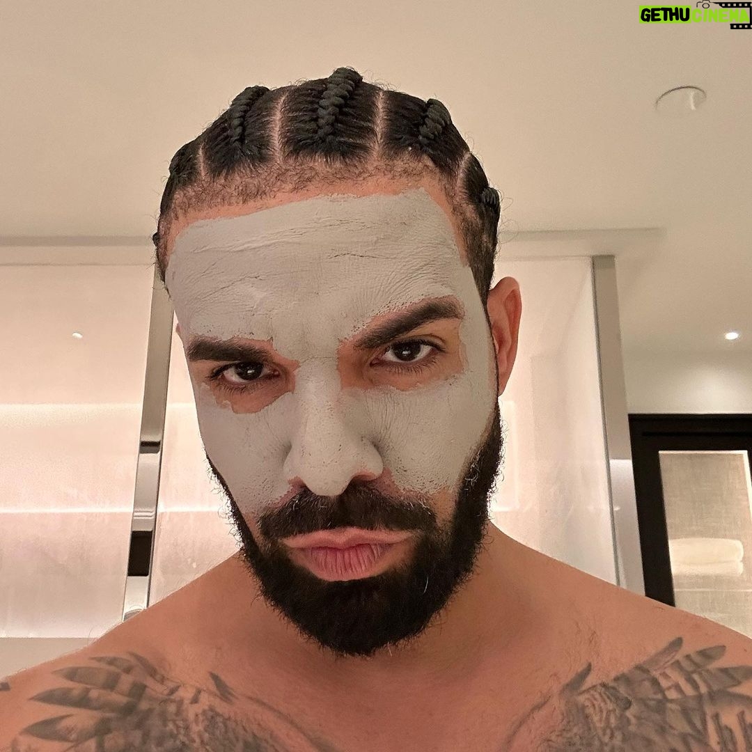 Drake Instagram - Playing @stake slots on the stage calls for an intervention probably Montreal, Quebec