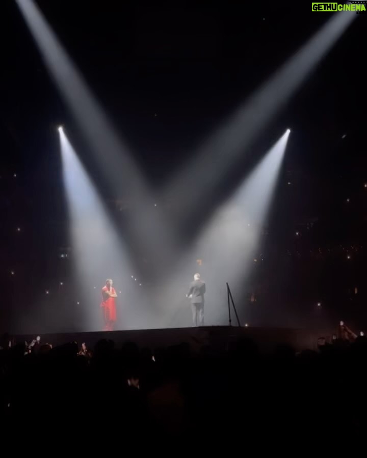 Drake Instagram - O CANADA WE STAND ON GUARD FOR THEEEEEEEEEEEEE THANK YOU ALL FOR THE BEST TOUR OF MY LIFE FOR THE 6 FOR MY FRIENDS FOR ALL THE DOGS WORLD WIDE…ALBUM FLOATING…TOUR WAS SPIRITUAL… ALL YOU GOOOFS BEEN THROWING MY NAME AROUND PUBLICLY FOR YEARS LIKE A FRISBEE DON’T BE SHOCKED IF I WANNA GO FETCH THAT SHIT AND BRING IT TO YOUR DOORSTEP…IT’S US!!!!! Savage this was hands down the best moment I ever had in my career on stage. Congrats my brother the world is yours!!!!