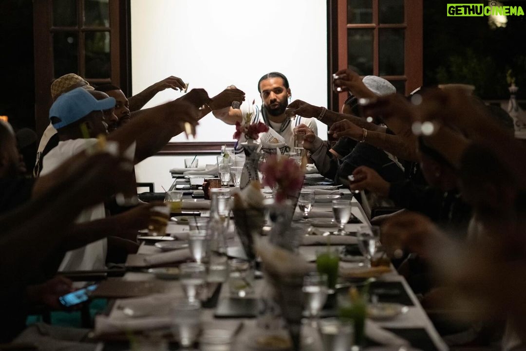 Drake Instagram - happy holidays from the members 2023 🛟