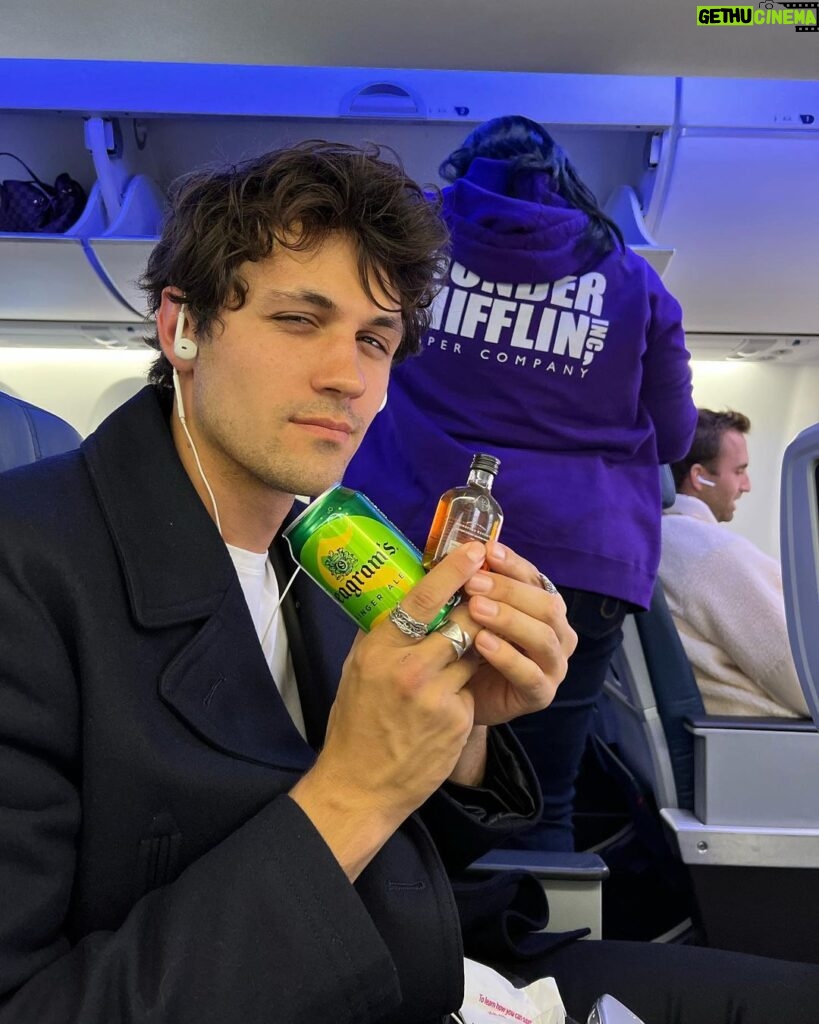 Drake Rodger Instagram - These are candids I took of Drake traveling from NYC back to NOLA. I think it’s very important for people to see... ❤️, Meg — Shartamus McFleebus