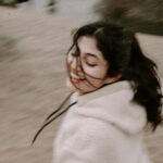 Drishya Raghunath Instagram - The world’s a little blurry or maybe it’s my eyes . Picture courtesy: @vishnu_whiteramp 🤍 #nature #fashion #aesthetics #ａｅｓｔｈｅｔｉｃ #aestheticedits #aestheticwallpapers #drishyaraghunath #vishnuraveendranphotography
